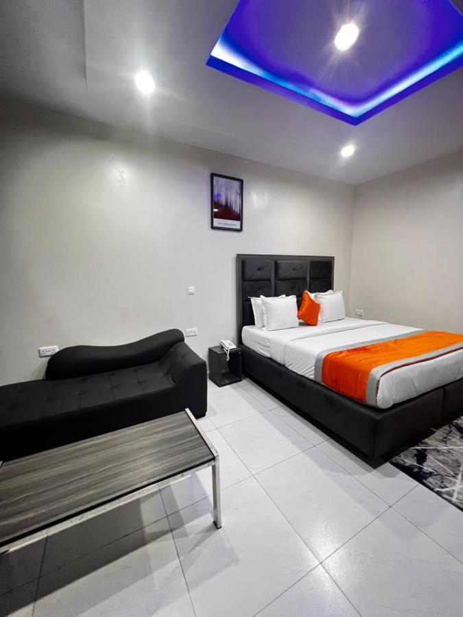 De Rigg Place Embassy Lagos Luaran gambar